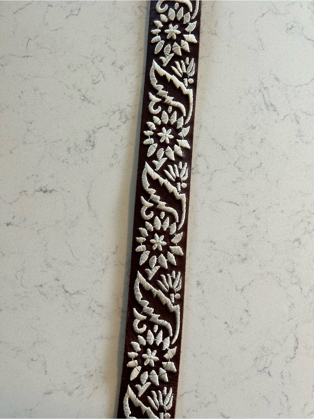 🍀Vintage Lucky Brand Dark Brown Leather Belt With White Floral Embroidery XS - Picture 6 of 11